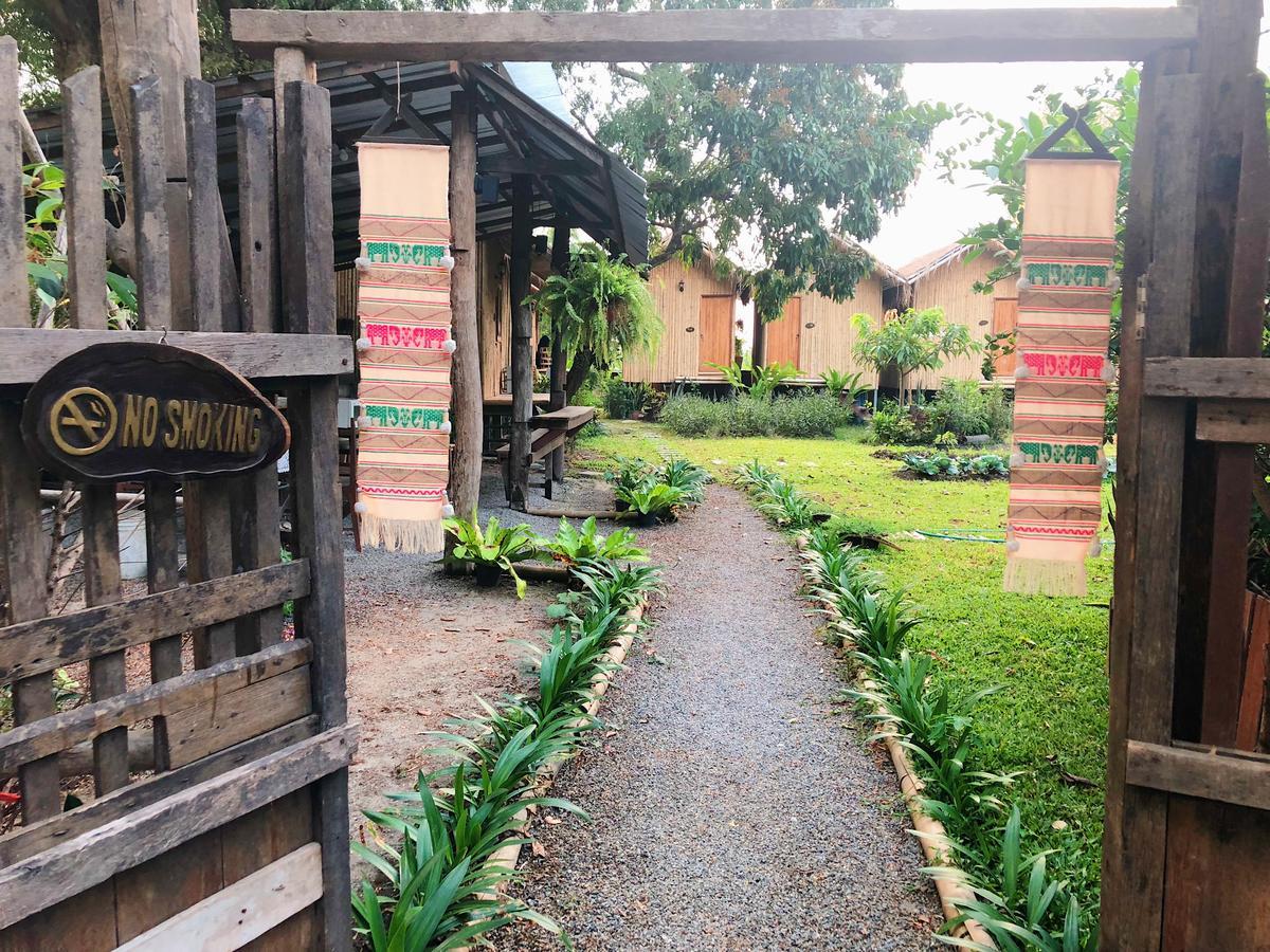 Bed and Breakfast Lanna House Lanna Hut Chiangmai Čiang Mai Exteriér fotografie